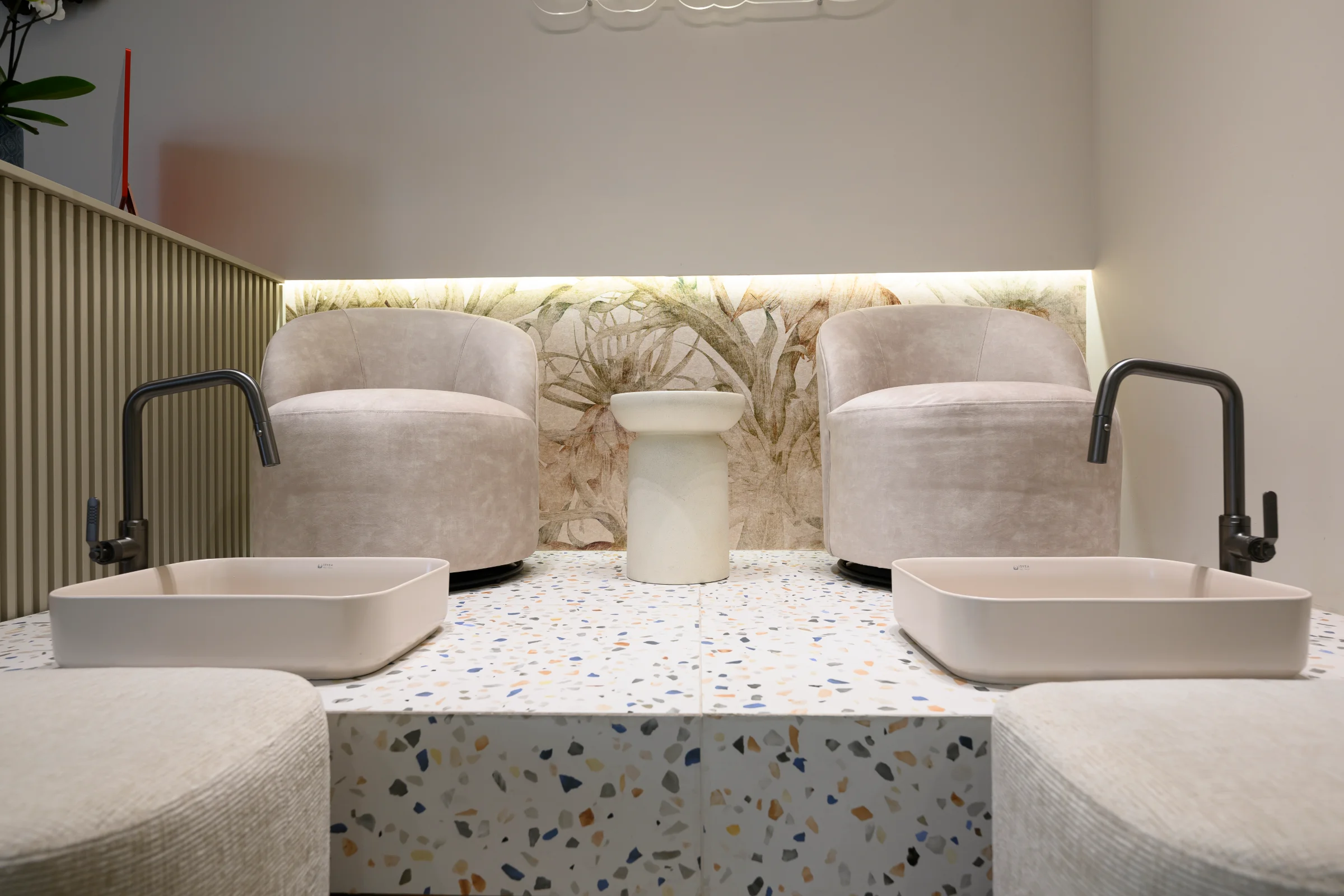 Nails Studio — image 8
