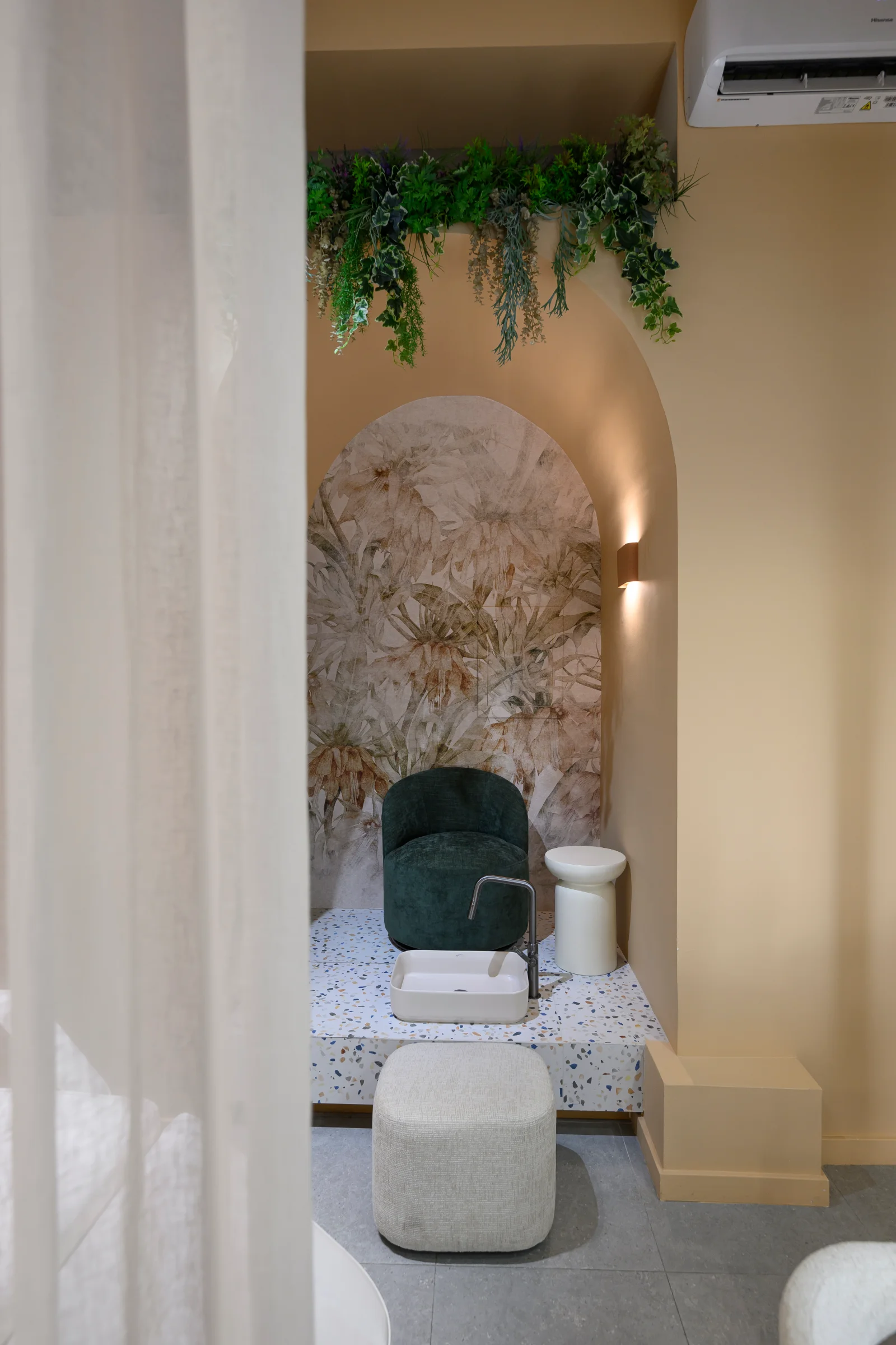 Nails Studio — image 9