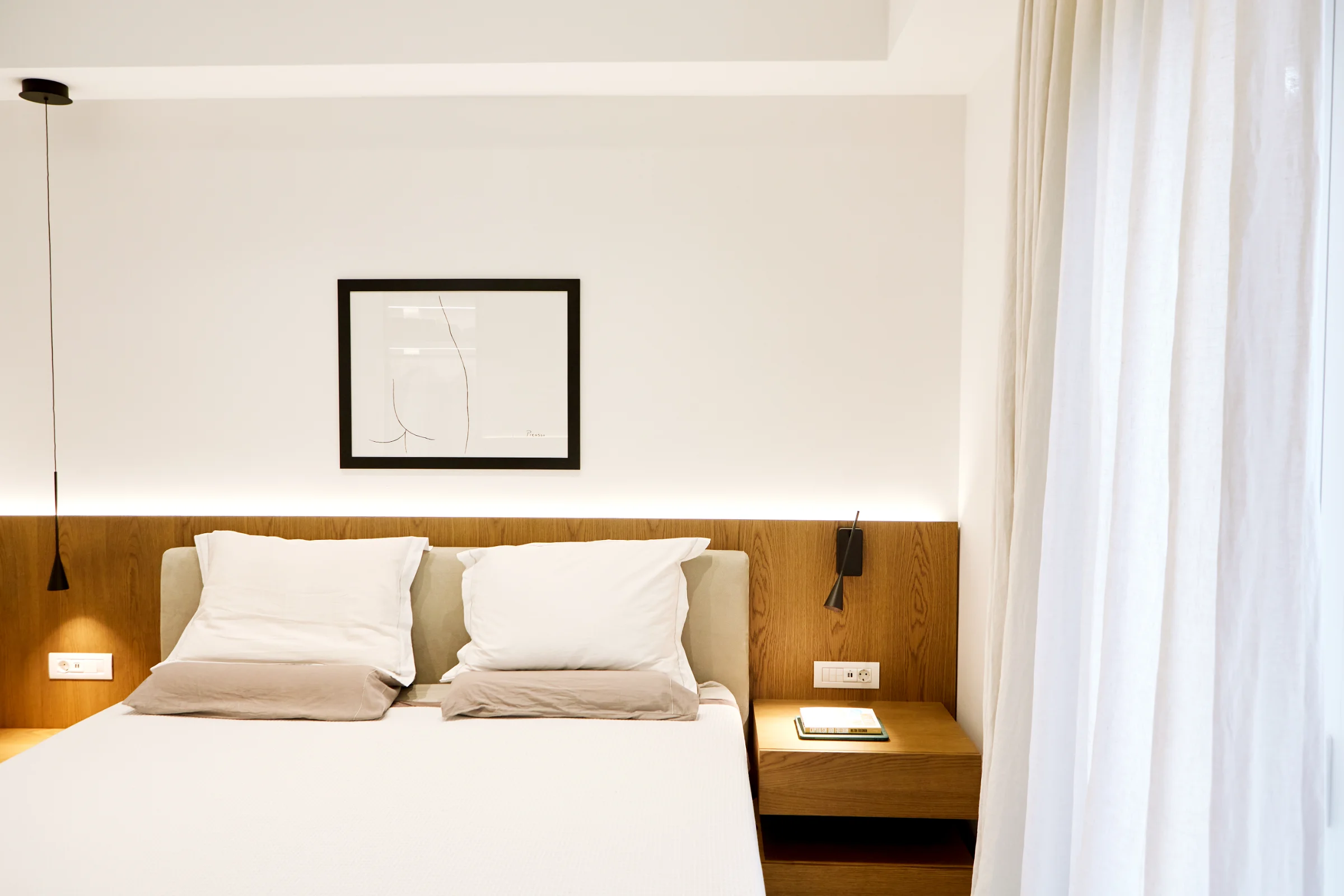 Kolonaki Apartment — image 4